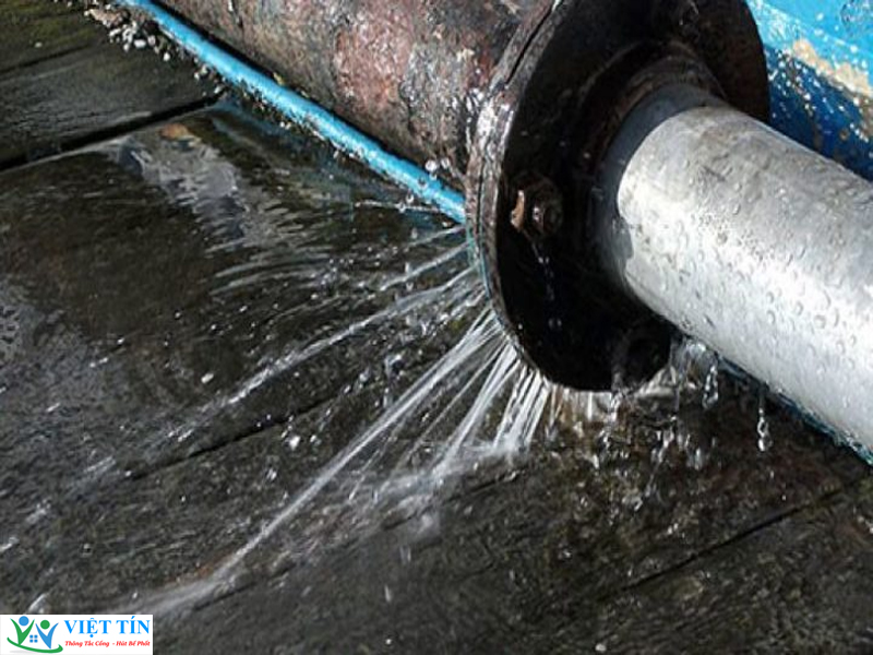 Cách thông ống thoát nước bằng cách làm sạch đường ống dẫn nhỏ